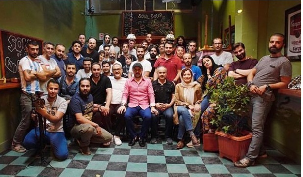 عکسی از طناز طباطبایی ، رامبد جوان و نگار جواهریان در پشت‌صحنه یک فیلم
