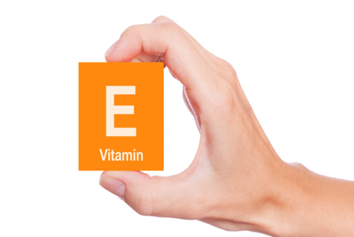 مصرف زیاد ویتامین E چه خطراتی دارد؟
