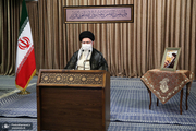 Leader says sacred defense proved invading Iran very costly