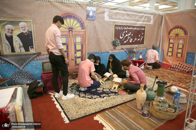 غرفه موسسه تنظیم و نشر آثار امام خمینی (س) در نمایشگاه بین‌المللی قرآن