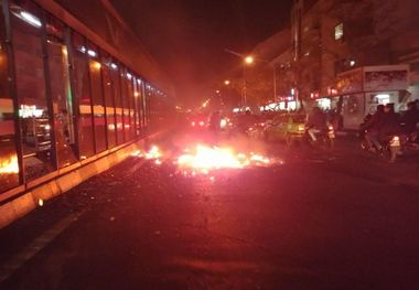 گزارش تحقیقی الجزیره: شبکه وابسته به اسرائیل روایت خارجی تحولات ایران را شکل می‌دهد