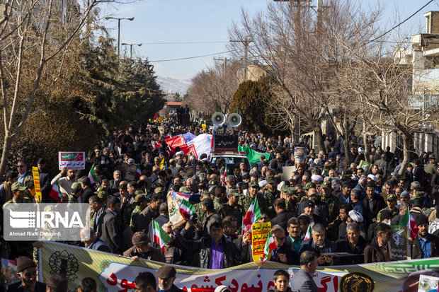 راهپیمایی مردم چهارمحال و بختیاری در حمایت از اقتدار ایران برگزار شد