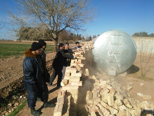 تخریب ساخت و سازهای غیرمجاز در شهر تاریخی نیشابور