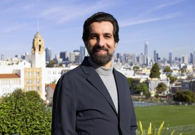 وحید عابدینی، استاد دانشگاه آرکانزاس آمریکا: سیاست خارجی آمریکا بیش از هر زمان، شخصی و غیرنهادی شده است/ دولت پزشکیان، نشانه‌ای از بازگشت به توازن در سیاست خارجی ایران است/ ترامپ سیاست خارجی را به عرصه بده‌بستان با افکار عمومی تبدیل کرده است