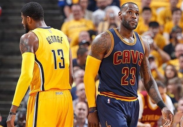
پیروزی کلیولند با درخشش جیمز در لیگ NBA
