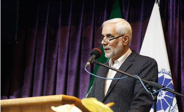 مهر علیزاده: توسعه متوازن و حفظ محیط زیست از مهمترین اولویت های استان اصفهان است