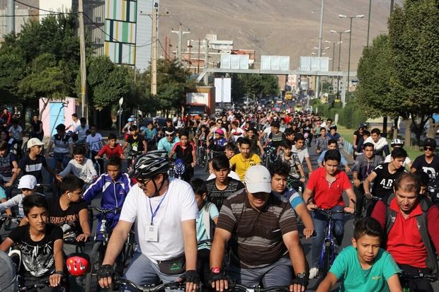 حضور بیش از یک‌هزار نفر در جشنواره دوچرخه‌سواری ماکو
