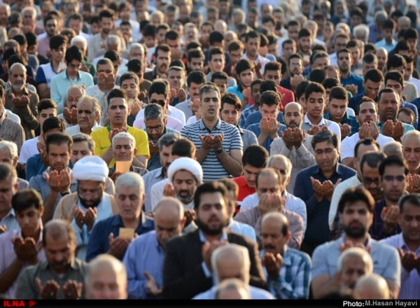 گزارش تصویری برگزاری نماز عید فطر در آبادان