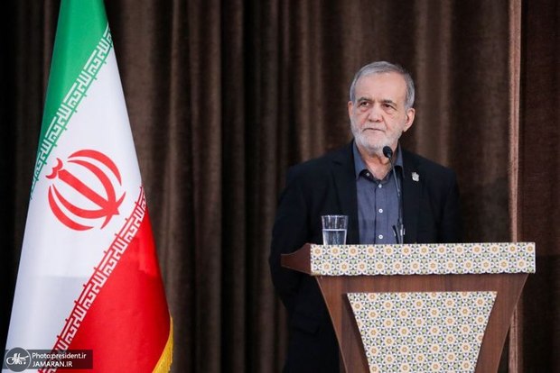 پزشکیان: جامعه ما زخم برداشته اما درمان آن، آرام کردن است نه شدت دادن