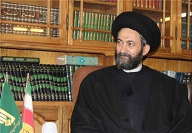 خطیب جمعه اردبیل: از عجایب مجلس فعلی رضایت به تبعیض در ایجاد مناطق آزاد است