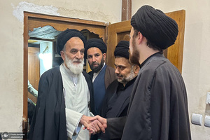 مراسم بزرگداشت آیت الله موسوی بجنوردی (ره) در بیت امام خمینی (س) در نجف اشرف