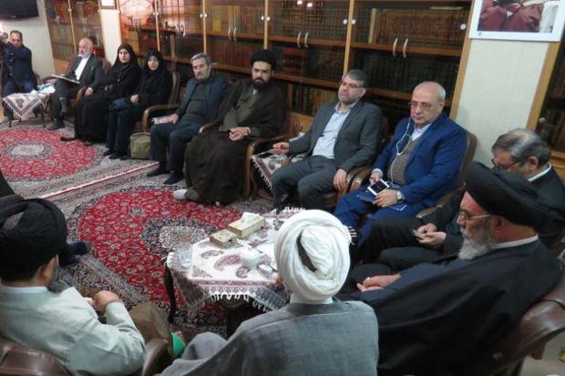 نمایندگان اصفهان در مجلس در دفتر امام جمعه حضور یافتند