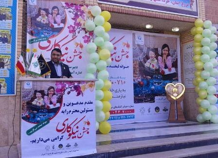 دانش آموزان فارس در قالب طرح خواهر خواندگی به مدارس محروم کمک می کنند