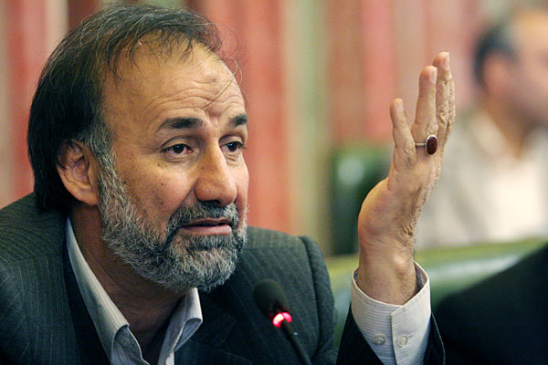 نباید از حذف نامزد جریان احمدی‌نژاد خوشحال بود