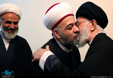دیدار وزیر اوقاف و جمعی از علمای سوریه با رهبر معظم انقلاب