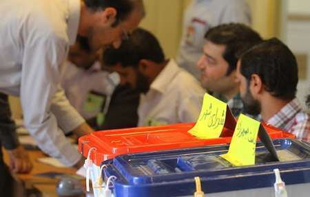 بیش از یک میلیون نفر از افراد واجد شرایط در استان خراسان رضوی رای خود را به صندوق انداختند