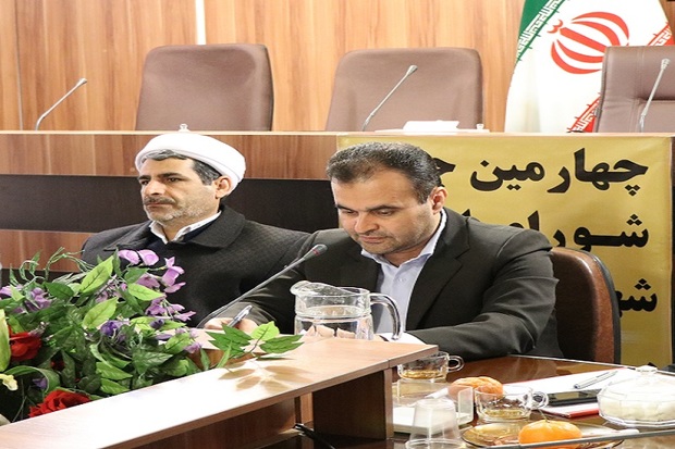انقلاب اسلامی ایران جهانیان را مبهوت عظمت خود کرده است