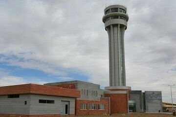 با حضور وزیر راه و شهرسازی: بلندترین برج مراقبت فرودگاه‌های کشور با ارتفاع ۵۲ متر در همدان افتتاح شد