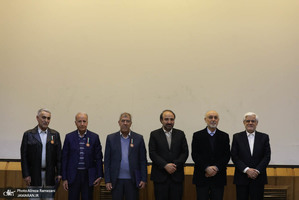 مراسم استاد ممتازی دانشگاه صنعتی شریف با حضور عارف