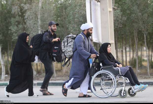 ارایه خدمات توانبخشی رایگان به زائران سالمند و توانخواه اربعین حسینی در مهران