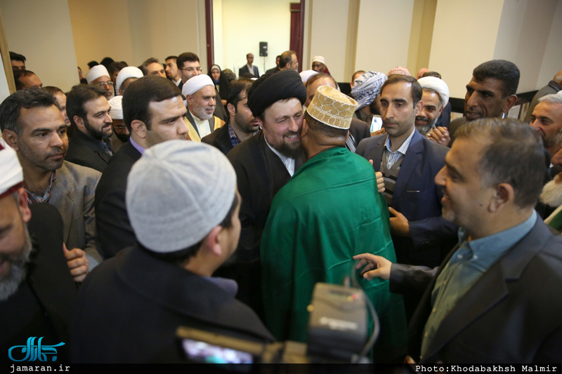 دیدار جمعی از میهمانان کنفرانس وحدت اسلامی با سید حسن خمینی