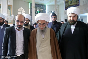 مراسم تشییع و خاکسپاری همشیره مرحوم آیت الله شهاب الدین اشراقی