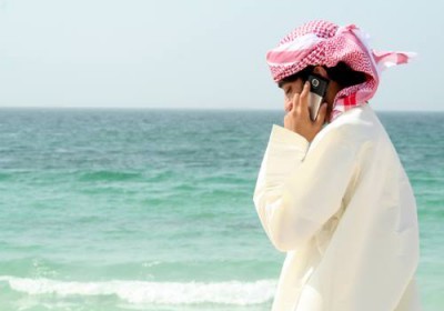 چرا حاکمان کشورهای حاشیه خلیج فارس از موبایل های قدیمی استفاده می کنند؟