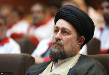 پاسخ سید حسن خمینی به سخنان سخیف ترامپ علیه ایران / اگر می‌خواهد امتیاز بیشتری بگیرد عکس جواب می‌دهد!