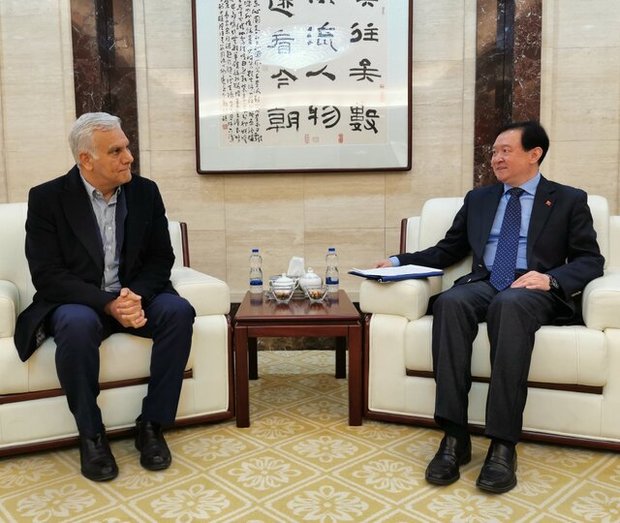 سفیر چین با مدیرعامل شرکت هواپیمایی ماهان دیدار کرد