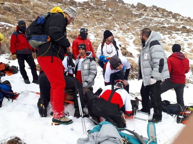 جسد کوهنورد البرزی در زیر بهمن کشف شد