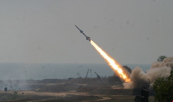 شلیک 2 موشک بالستیک توسط انصارالله به خاک عربستان 