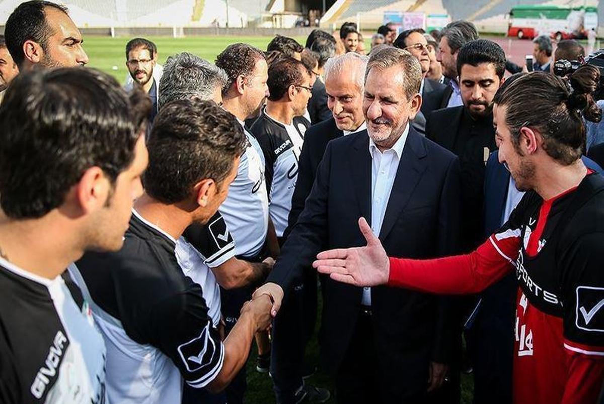 اسحاق جهانگیری  و وزیر ورزش مهمان ویژه دیدار ایران و ازبکستان