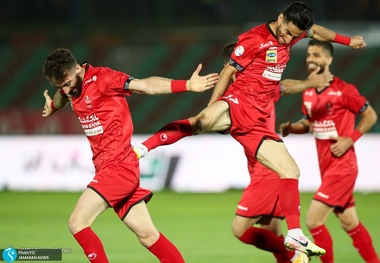 شیری قراردادش را دو فصل تمدید کرد/ عذرخواهی مهدی از هواداران پرسپولیس+عکس
