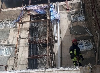 آتش‌سوزی در مجموعه اقامتی 5 طبقه در مشهد