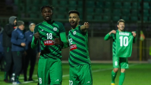 ذوب آهن برد و از قعر جدول فاصله گرفت