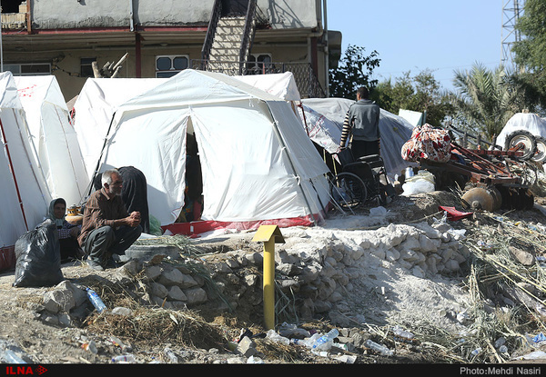 توزیع ۳۶۰ چادر و سایر اقلام امدادی در مناطق زلزله‌زده کوهبنان