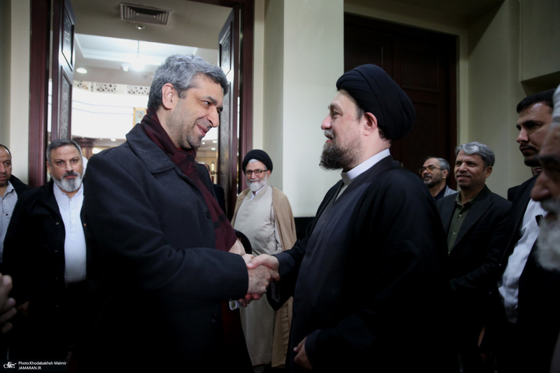 حاشیه تجدیدمیثاق رئیس جمهور و اعضای دولت با آرمان‌های بنیانگذار جمهوری اسلامی ایران