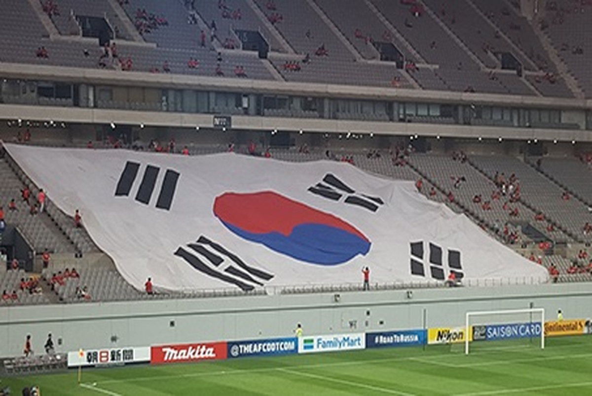 از "هو" شدن کی روش در ورزشگاه تا تعجب کره ای ها از پرتاب های بلند بیرانوند+ تصاویر