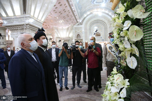 کنفرانس بین‌المللی گفتمان سیاسی از دیدگاه امام خمینی؛ نظام بین الملل و مسایل جهان اسلام / ظریف سید حسن خمینی