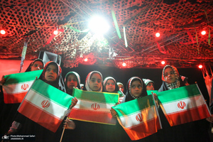 اجتماع عشایر فسا در حمایت از رزمندگان جبهه ی مقابله با دشمن آمریکایی - صهیونی