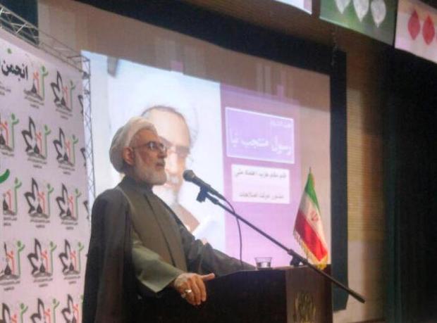 منتجب نیا: ایران تبلور وحدت در عین کثرت اقوام و ادیان است