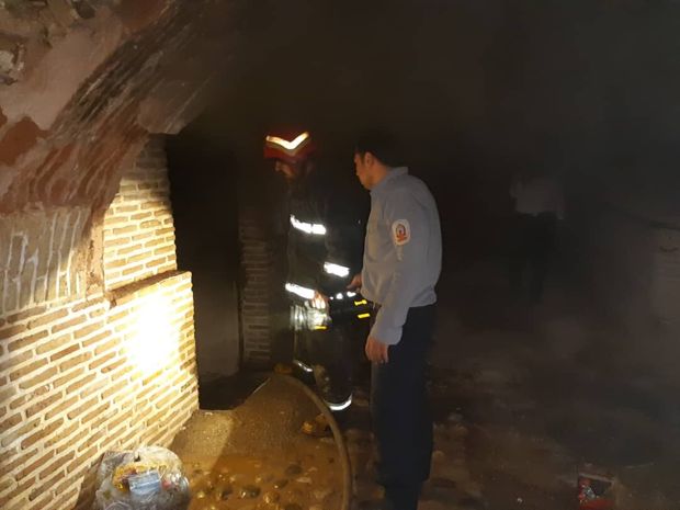 اتصالی یخچال منجر به آتش سوزی یک خانه در دزفول شد