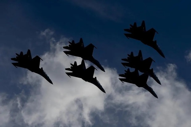 ایران هنوز قصد خرید جنگنده سوخو را ندارد