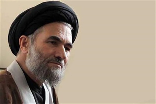 عظمت  و اقتدار ایران اسلامی با استقلال به دست آمده است