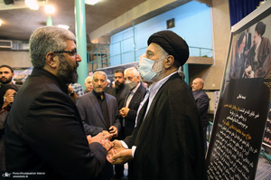 مراسم وداع با پیکر حجت الاسلام و المسلمین سید محمود دعایی در حسینیه جماران -2