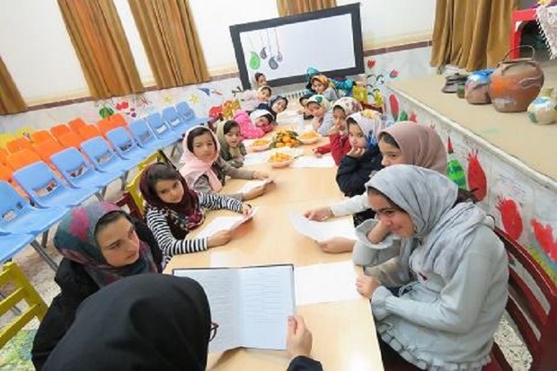 مسابقات و کارگاه های ادبی با موضوع انقلاب در کردستان برگزار می شود