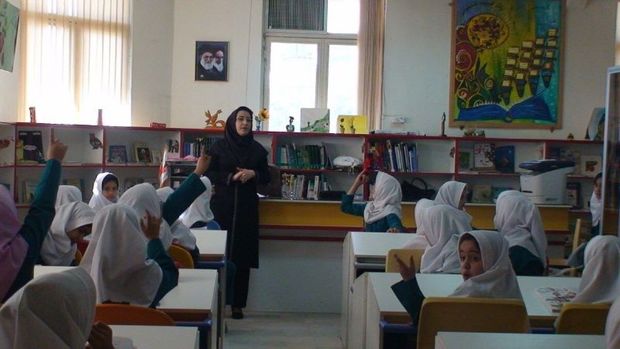 بدهکاری ۵ میلیارد تومانی آموزش و پرورش شهرستان‌های تهران به معلمان