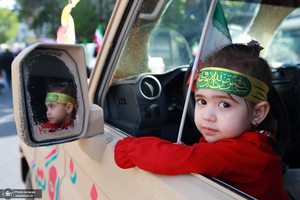 راهپیمایی دختران «جان‌فدای ایران» -۱