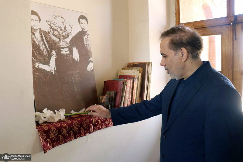 بازدید معاون قوه قضاییه از بیت و زادگاه امام در خمین‎