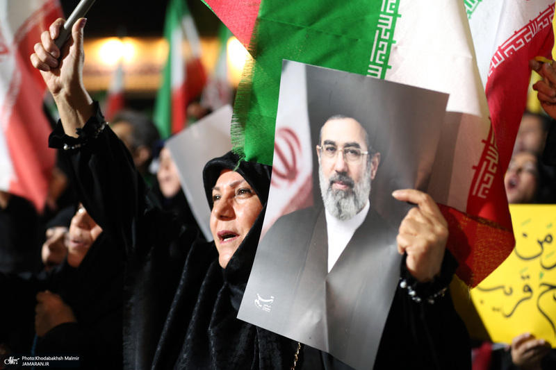 پنجاه و پنجمین شب اجتماع پر شور مردم در میدان تجریش